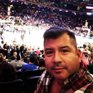 Meet your Posher, Eric